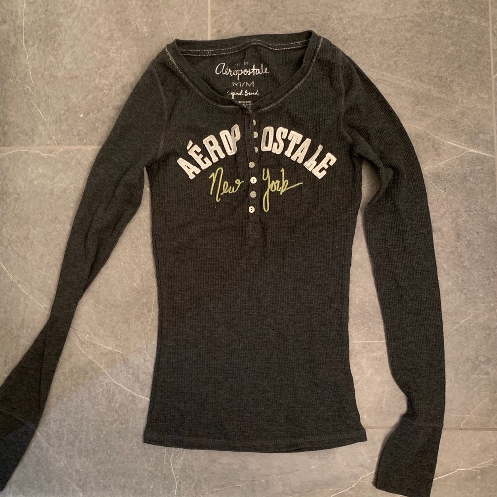 Aeropostale womens gray long sleeve shirt NY style